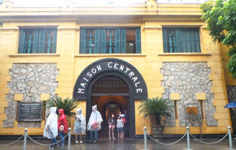 Hoa Lo Prison named the scariest destination in Southeast Asia