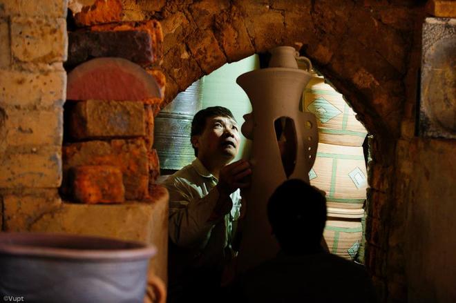 Visit Phu Lang pottery village