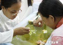 Embroidery pictures help Quang Ninh fully tap tourism potential