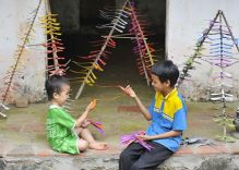 Weekend visit to craft villages in Hanoi suburbs