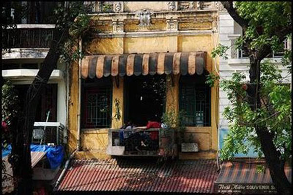 Hanoi’s old coffee house