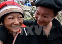 Khau Vai love market festival attracts crowds